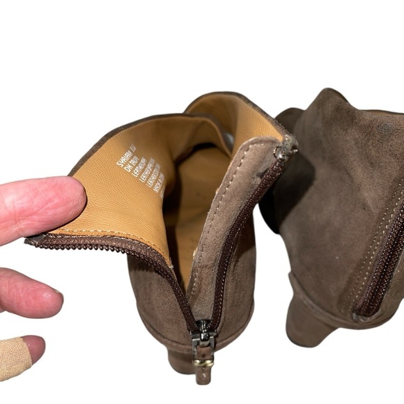 Earthies Women's Shoes Size 8.5B Dark Taupe Suede Upper "Syriana" Zip Back - Picture 13 of 13